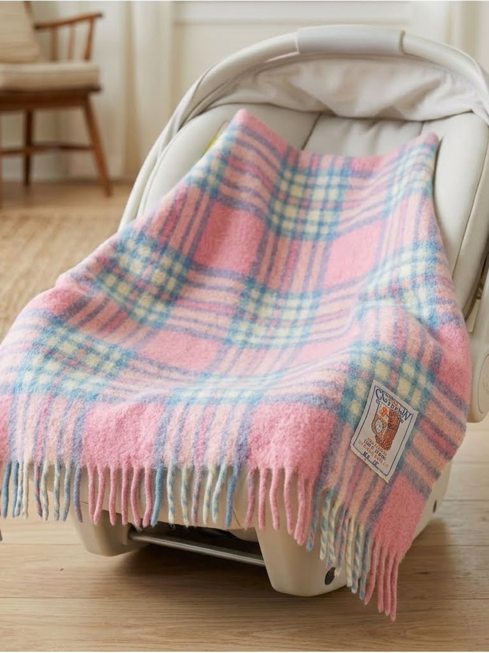 Vintage Royal Curvon 100% Wool Plaid Baby Blanket Throw Pink Blue Fringe 30x35